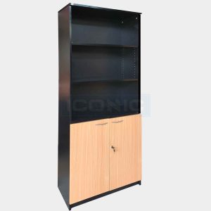 ตู้เอกสารไม้บานเปิดสูง รุ่น 4CH-810 ขนาด 80x40x200 ซม. โครงสีดำ บานล่างลายไม้ พร้อมชั้นวางของด้านบน เหมาะสำหรับจัดเก็บเอกสารในออฟฟิศหรือสำนักงาน จัดส่งฟรีในกรุงเทพฯ และปริมณฑล มีให้เลือกถึง 7 สี สั่งซื้อมากกว่า 6 ตัวรับราคาพิเศษ